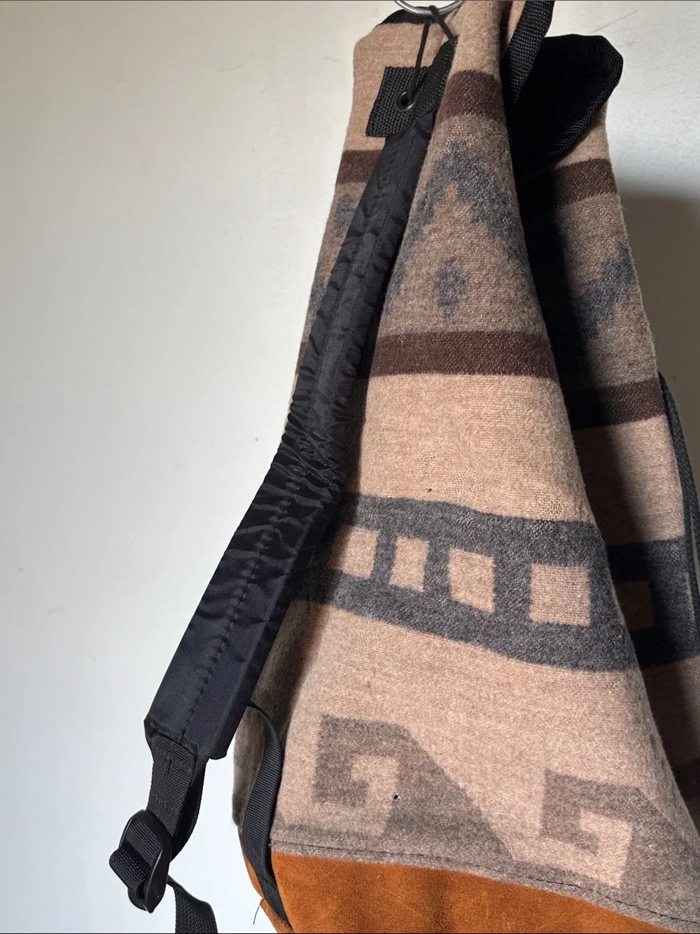 Vintage Pendleton Tan and Brown Patterned Wool Drawstring Bucket Bag